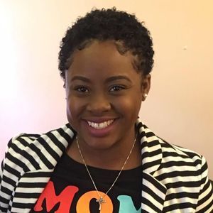 Meet your Posher, Dee